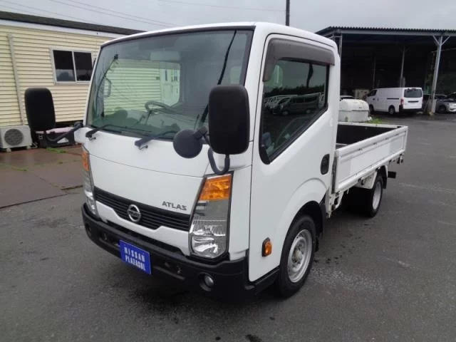 Nissan Atlas  с аукциона в Японии