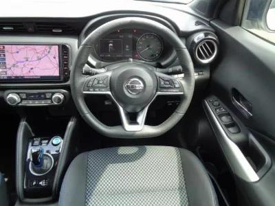 NISSAN KICKS