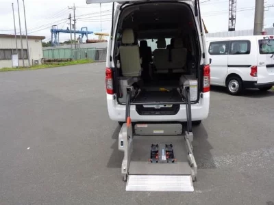 NISSAN NV350 CARAVAN