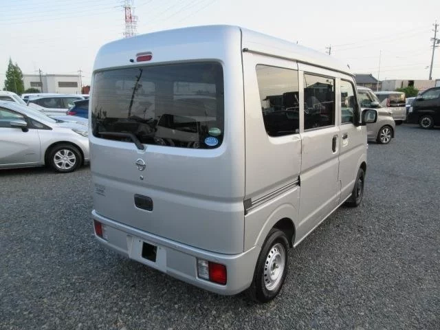 Nissan NV100 Clipper  с аукциона в Японии