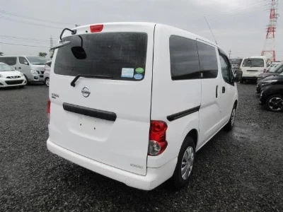 Nissan NV200 VANETTE VAN