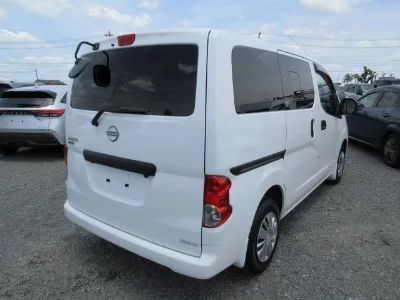 Nissan NV200 VANETTE VAN