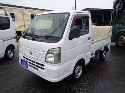 Nissan NT100 Clipper