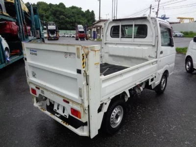 Nissan NT100 Clipper