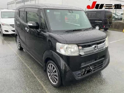 HONDA N-BOX SLASH