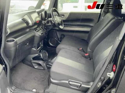 HONDA N-BOX SLASH