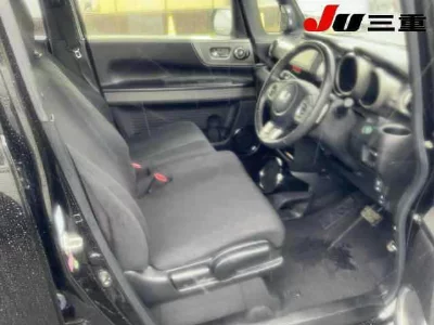 HONDA N-BOX SLASH