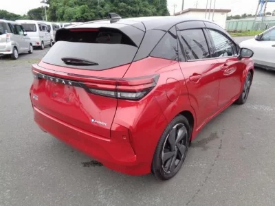 Nissan Aura