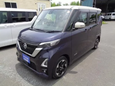 NISSAN ROOX