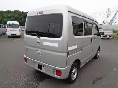 NISSAN NV100 CLIPPER