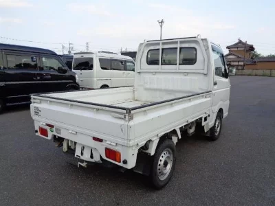 NISSAN CLIPPER TRUCK