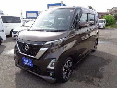 NISSAN ROOX