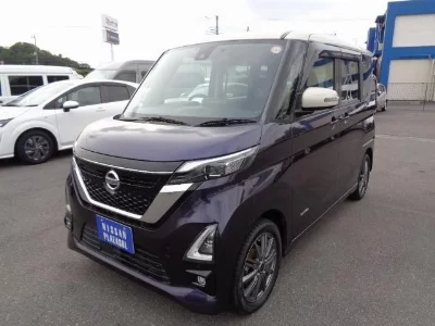 NISSAN ROOX