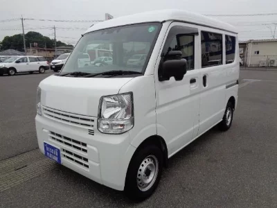 NISSAN CLIPPER VAN