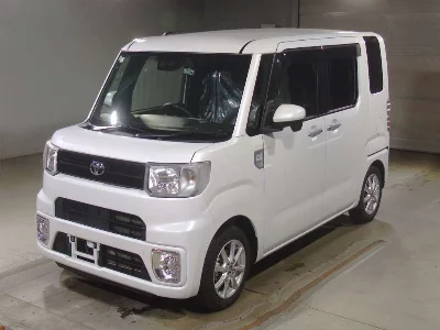Toyota Pixis Mega