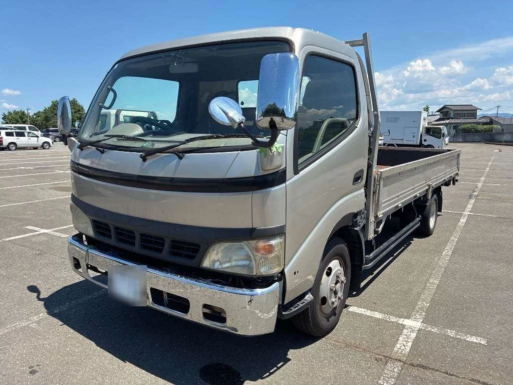 Toyota Dyna  с аукциона в Японии