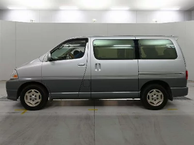 Toyota GRAND HIACE