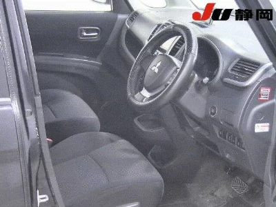 MITSUBISHI DELICA D:2
