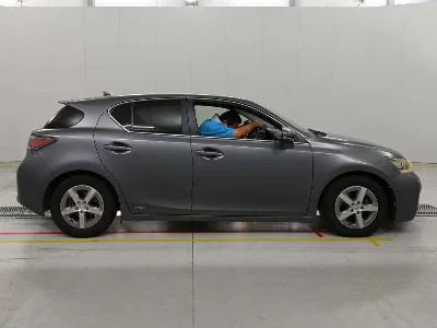 Lexus CT200h