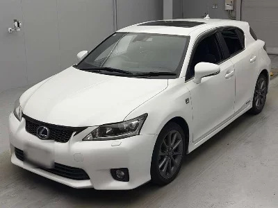 Lexus CT200h