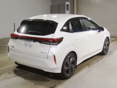 NISSAN AURA