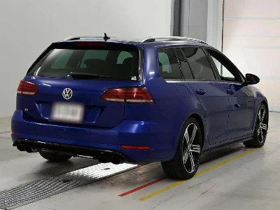 VOLKSWAGEN GOLF R VALIANT