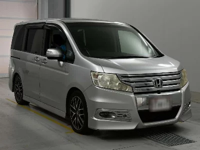 Honda STEPWGN SPADA