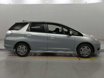 Honda FIT SHUTTLE HYBRID