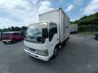 Isuzu ELF