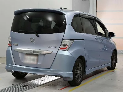 HONDA FREED SPIKE HYBRID
