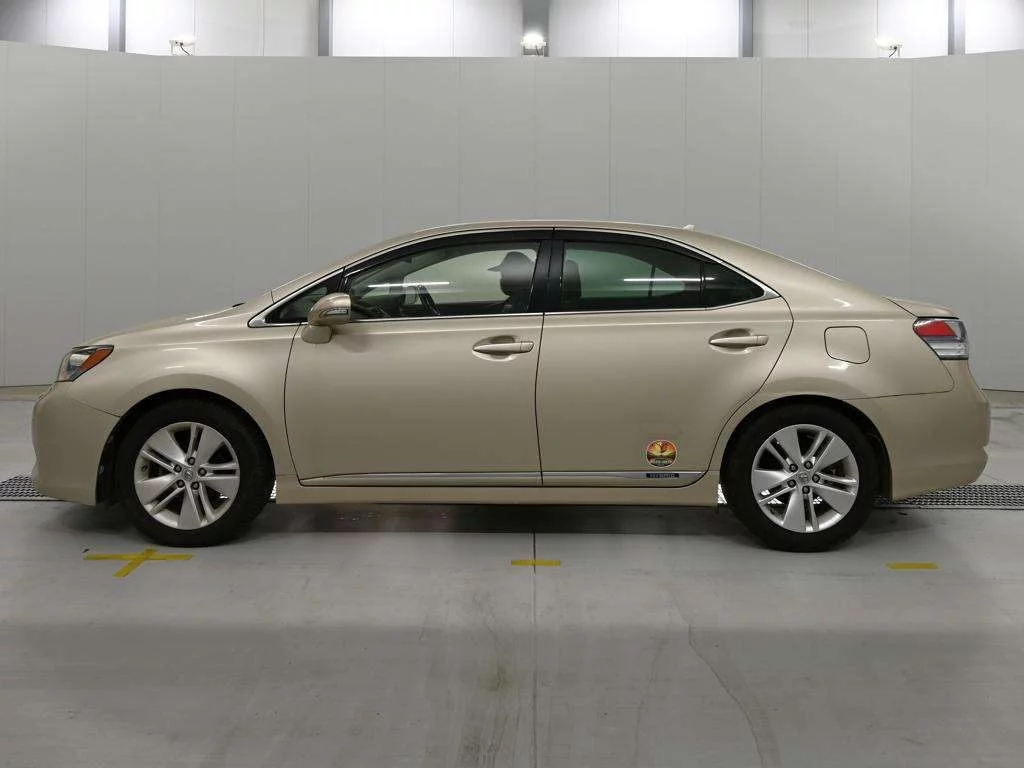 Lexus HS250h  с аукциона в Японии