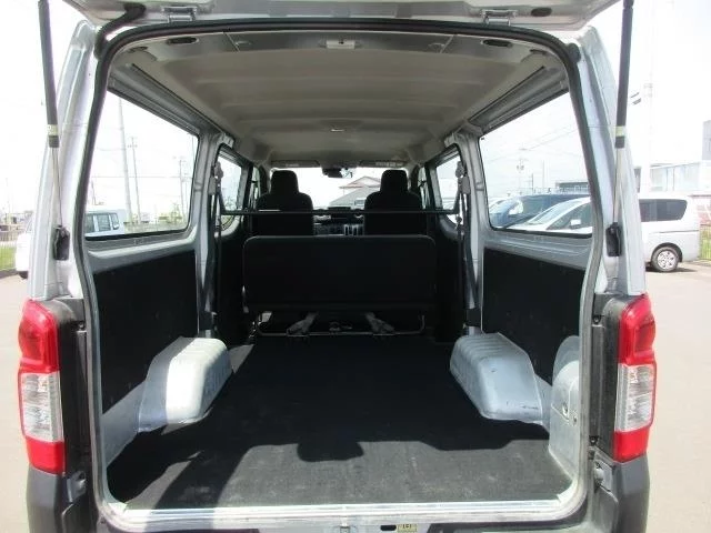Nissan Caravan  с аукциона в Японии