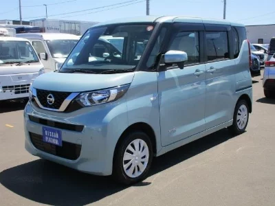 NISSAN ROOX