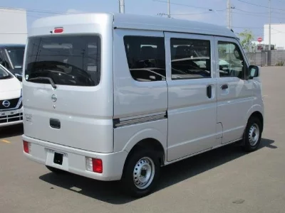 NISSAN NV100 CLIPPER