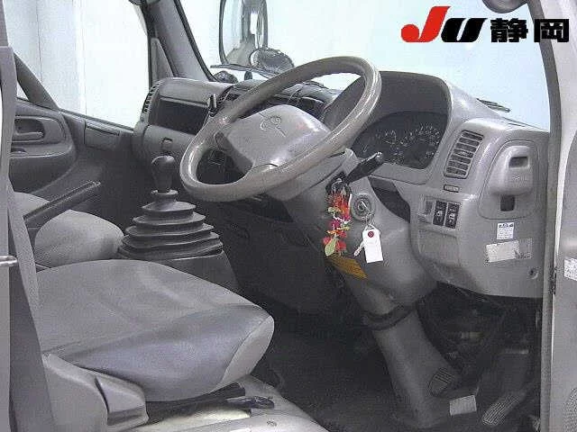 Toyota ToyoAce  с аукциона в Японии