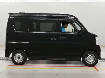 Nissan NV100 Clipper Rio