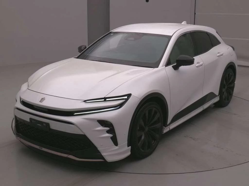 Toyota Crown Sport  с аукциона в Японии