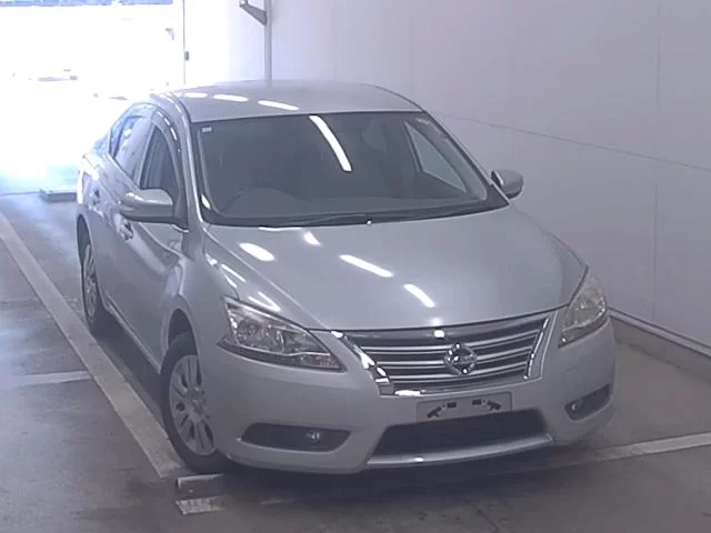 Nissan Sylphy  с аукциона в Японии