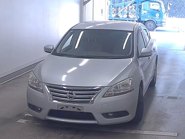 Nissan Sylphy  с аукциона в Японии