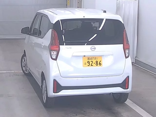 Nissan Dayz  с аукциона в Японии