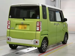 Toyota Pixis Mega