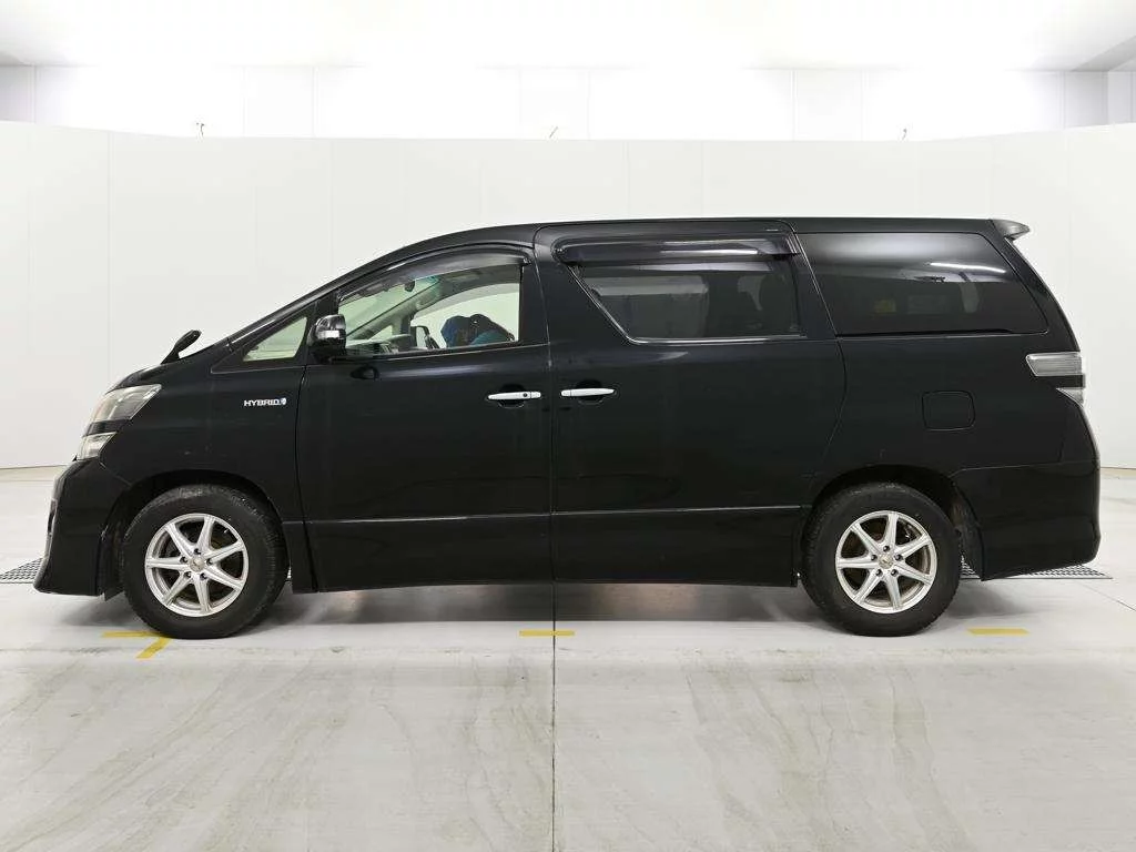 Toyota Vellfire  с аукциона в Японии