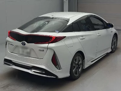 TOYOTA PRIUS PHV