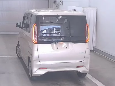 NISSAN ROOX