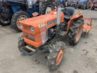 KUBOTA KUBOTA