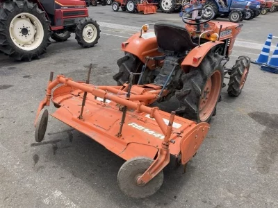 KUBOTA KUBOTA