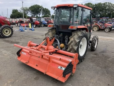 KUBOTA KUBOTA