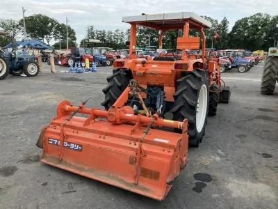 KUBOTA KUBOTA