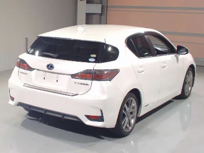 Lexus CT200h
