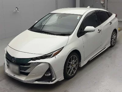 Toyota Prius PHV